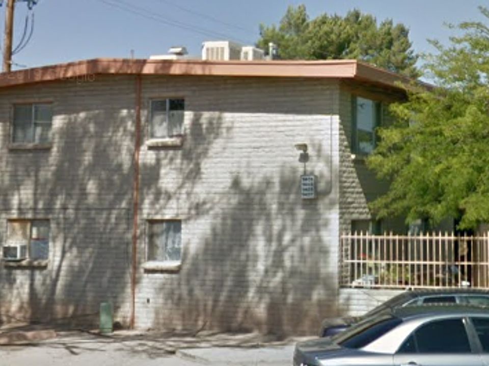 1st image of 1401 S Woodland Ave #1405