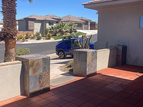 Divided Front Terrace