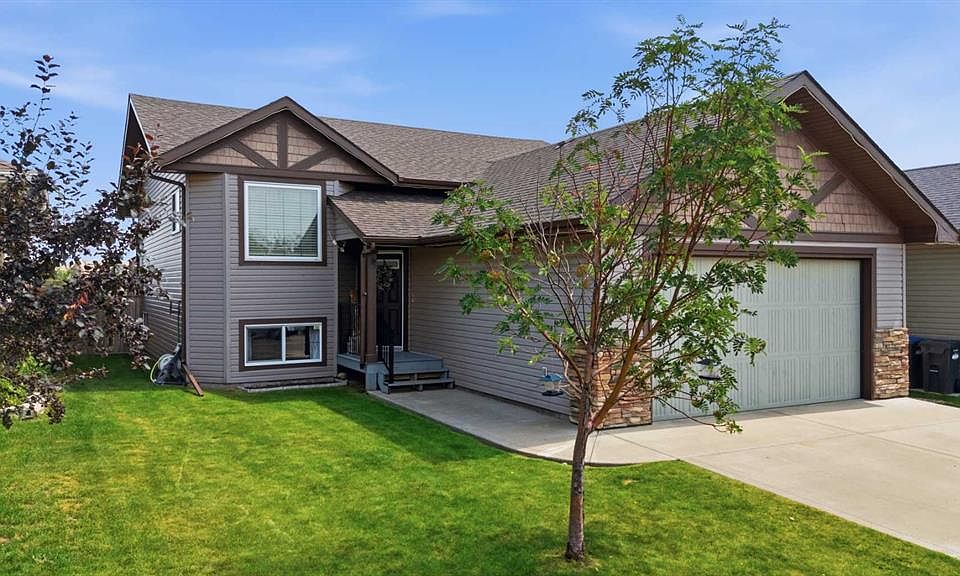 1st image of 70 W Rozier Close