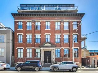 19 River St #107, Toronto, ON M5A3P1
