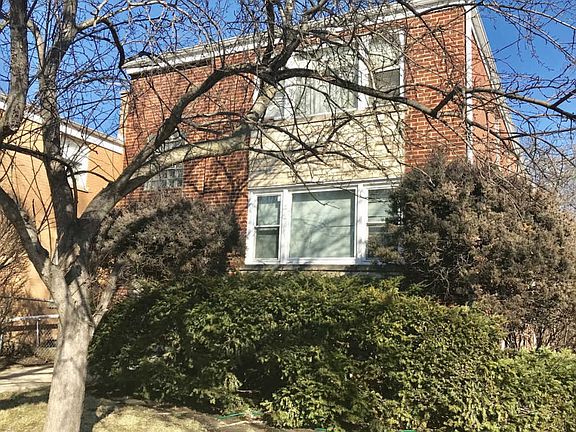 2nd image of 6801 N Seeley Ave