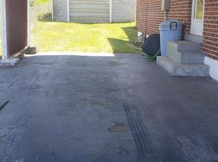 312 Railroad Ave, Sophia, WV 25921