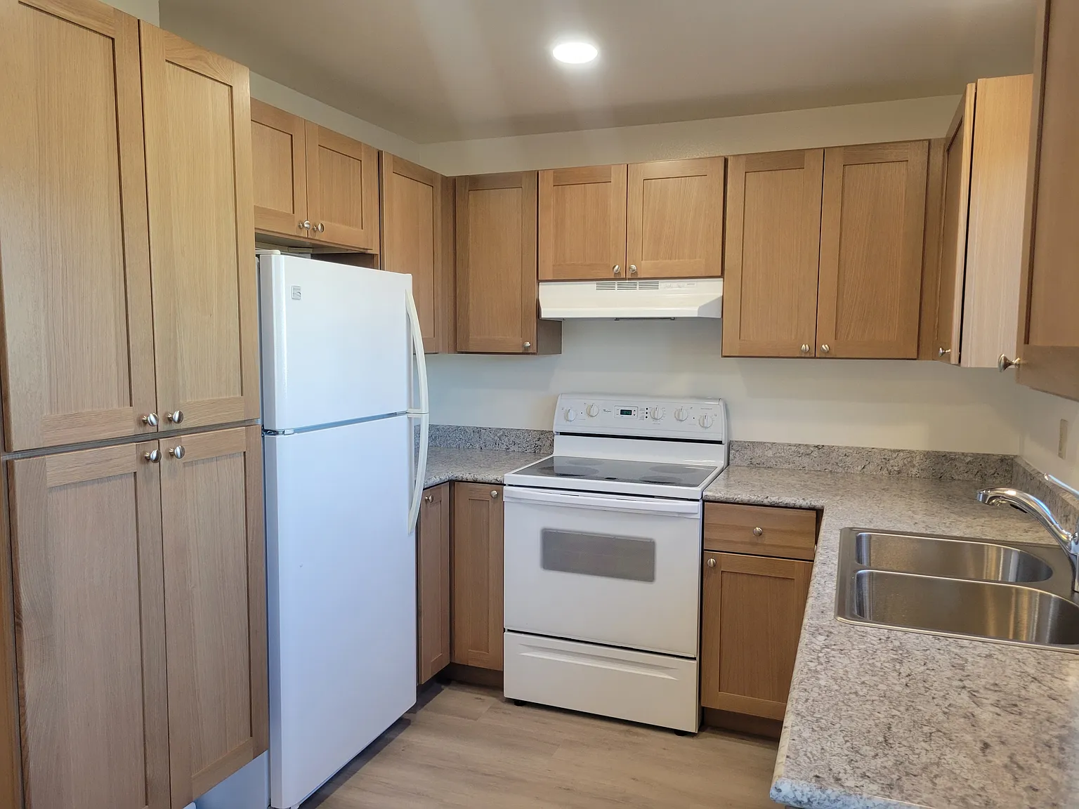 3214 Stephens Avenue South - 3 — Photo 4