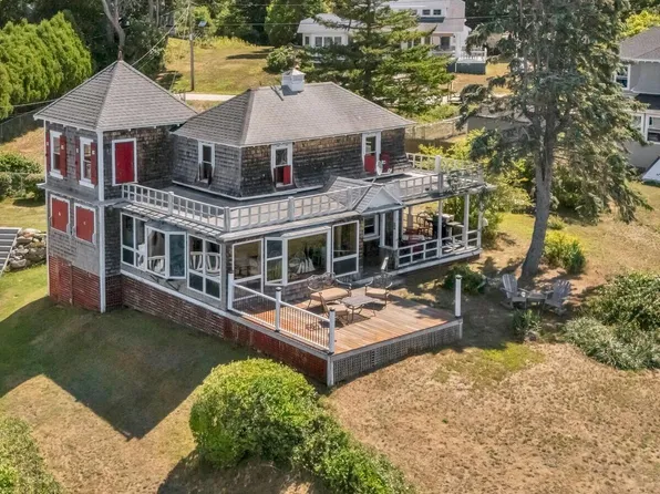 100 Island Avenue, Long Island, ME 04050
