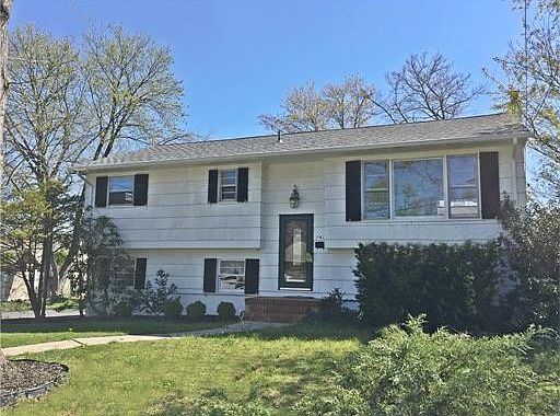 1st image of 142 Standiford Ave