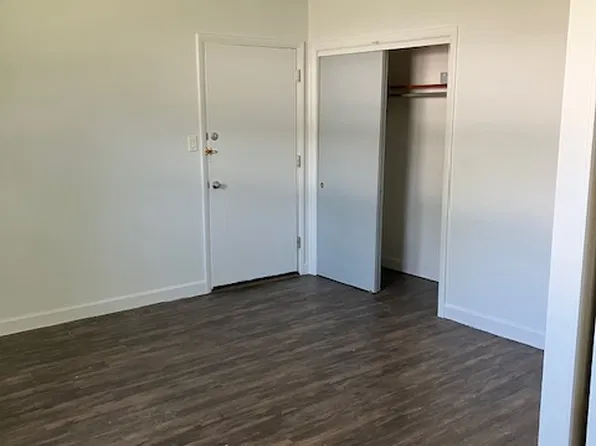 110 N East St APT 2, Chatham, IL 62629