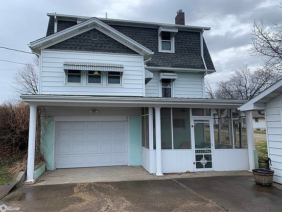 4th image of 106 SE Mill St