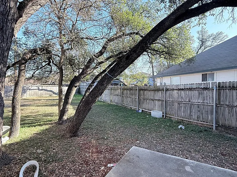 8621 Talyne Chaise Cir #B — Photo 16