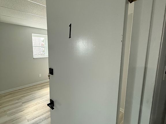 2nd image of 701 Main St #1