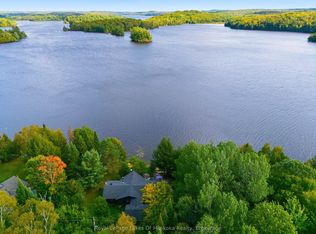31 Feldspar Rd, Magnetawan, ON P0A1C0