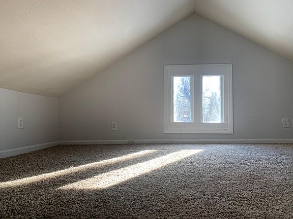 3rd image of 1119 W College St