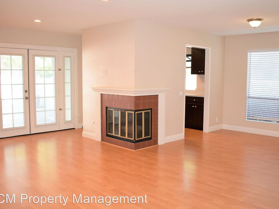 1st image of 21 Abbey Ln