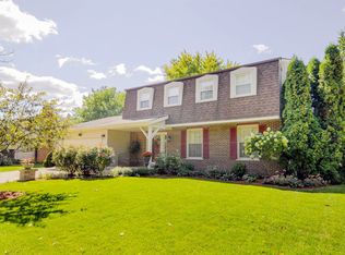 1512 Groton Ln, Wheaton, IL