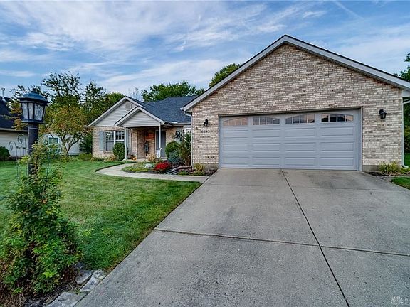 3rd image of 6685 Evergreen Woods Dr