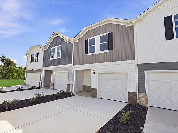 2nd image of 444 Blissful Ct