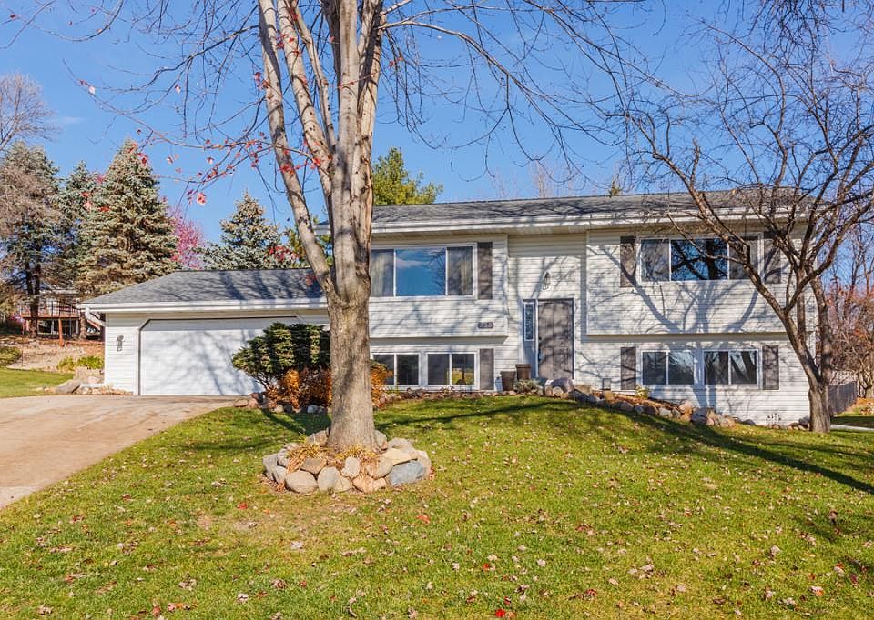 1st image of 535 Westfield Ln