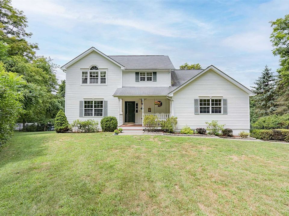 1st image of 22 Honeysuckle Ct