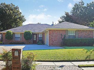 3812 Double Oak Ln, Irving, TX 75061