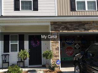 9202 Avery Meadows Dr, Charlotte, NC 28216