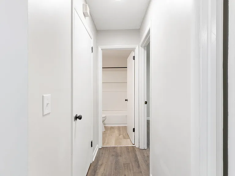 3413 Elm Hill Pike — Photo 18
