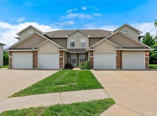 9001 SW Gala Dr, Blue Springs, MO 64064