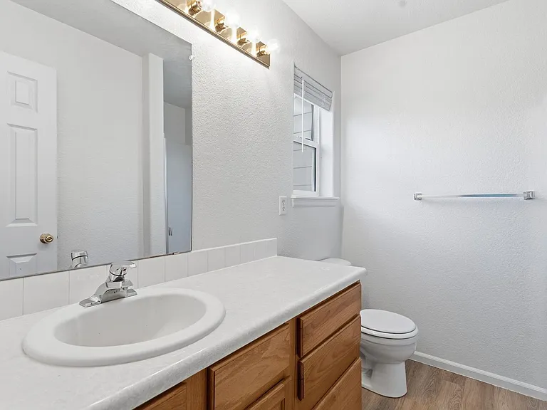 802 Waterglen Dr #D17 — Photo 18