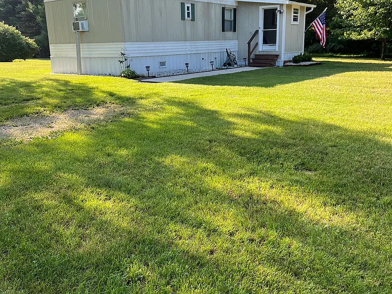 5203 Slattery Rd — Photo 2