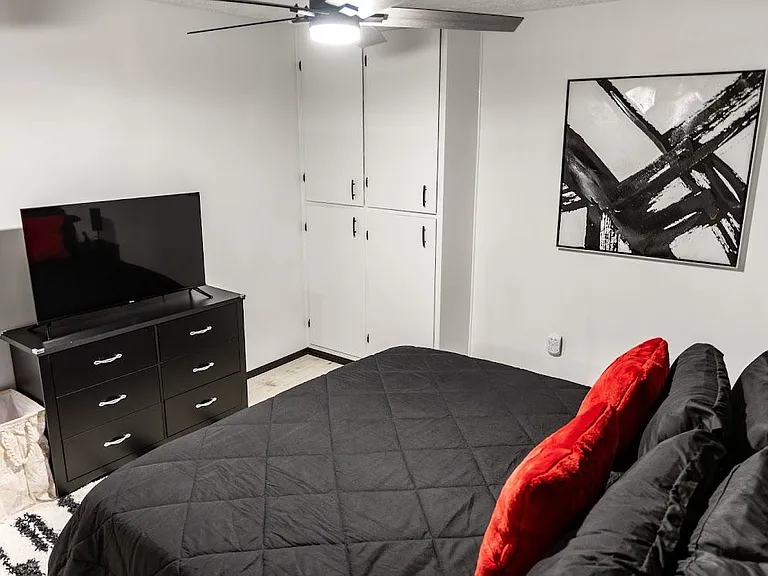 King size bed