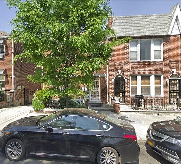 1st image of 3031 Colden Ave