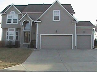 21707 W 96th St, Lenexa, KS 66220