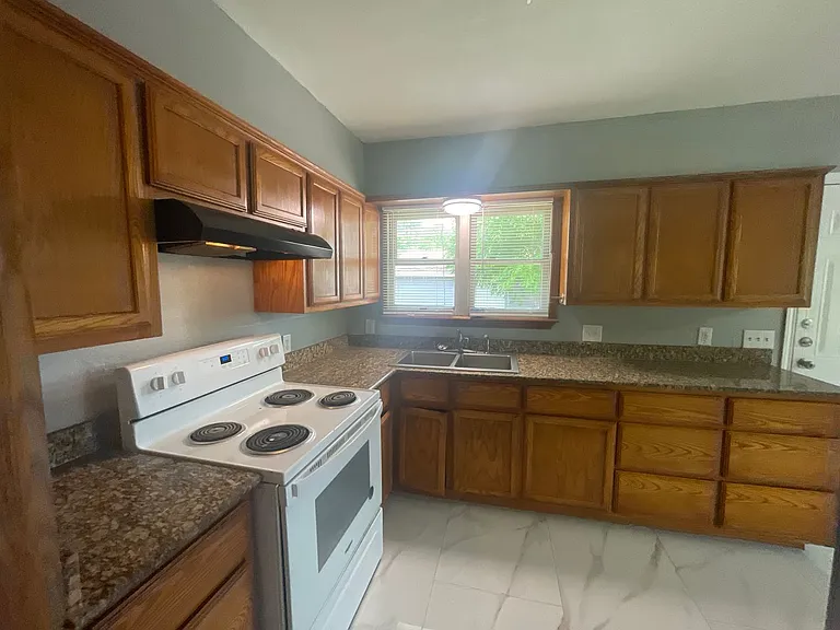 4501 Moravian Dr — Photo 9