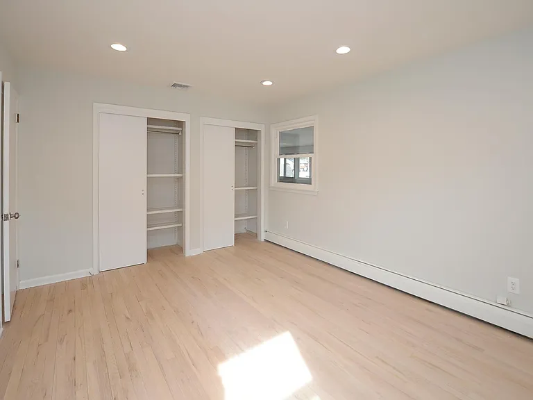43 Spruce Ave — Photo 18