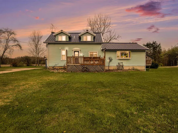 6351 Whitefish Rd, Howard City, MI 49329