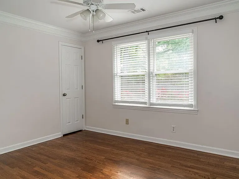 2331 Robin Ln SE — Photo 14