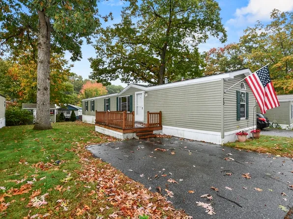 73 Morocco Ave, Chelmsford, MA 01824