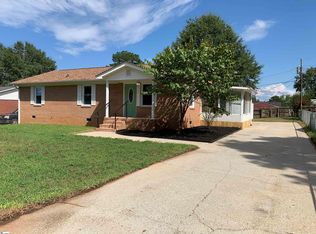 122 Friendly St, Fountain Inn, SC 29644