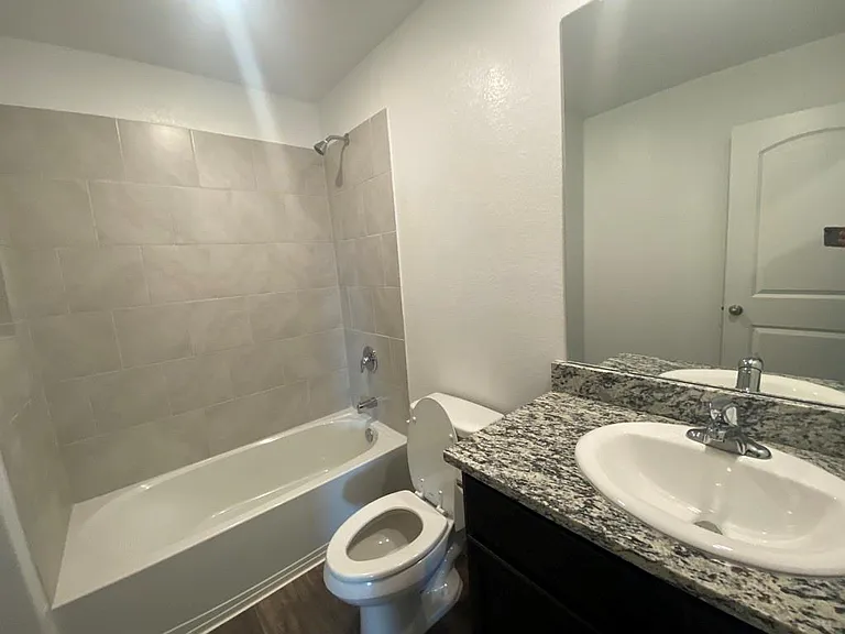 309 Riverdale Dr — Photo 21
