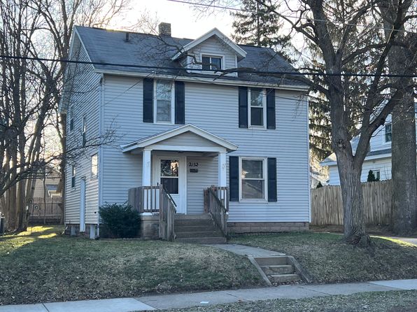 2152 Eastern Ave NE