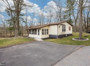 33 Terrace Dr, Spring City, PA 19475