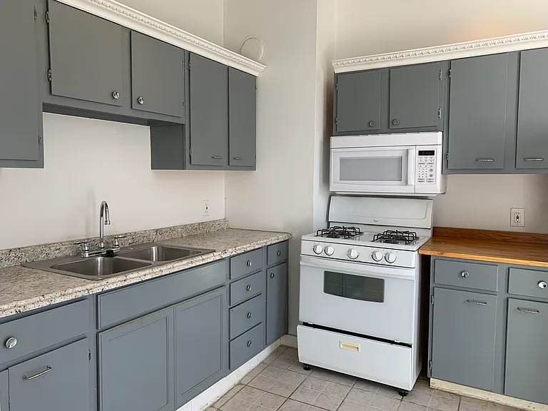 3042 Gilbert Ave #2 — Photo 20