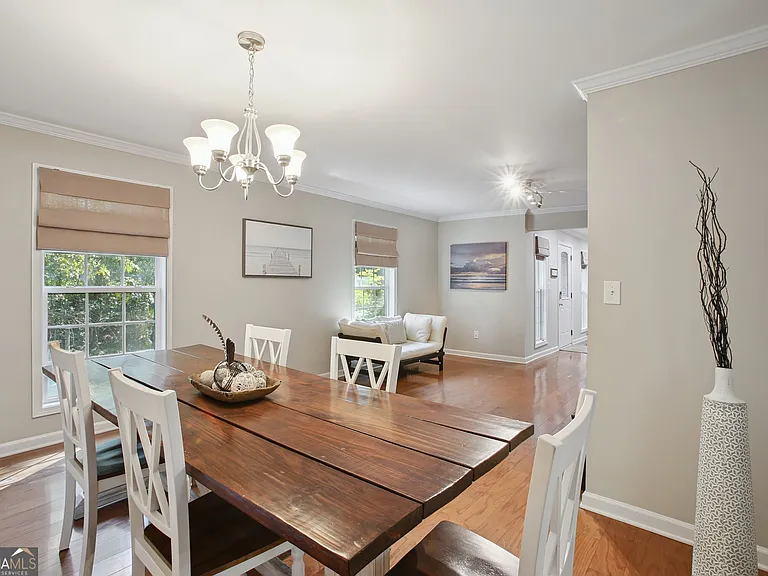 102 Hickory Dr — Photo 10