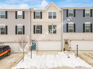 1379 Walsh Dr, Reynoldsburg, OH 43068