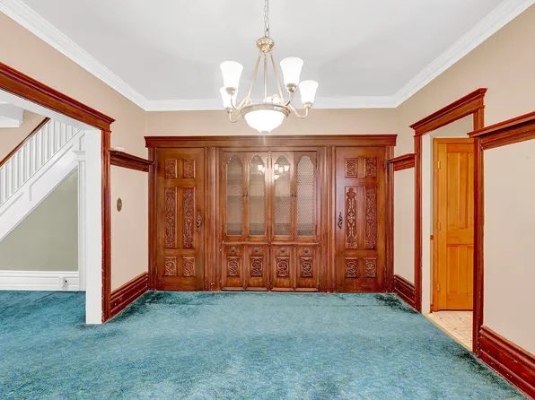 536 68th Street image 18 of 32