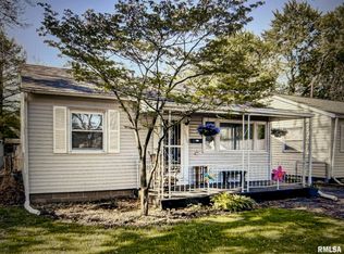 2364 E Keys Ave, Grandview, IL 62702