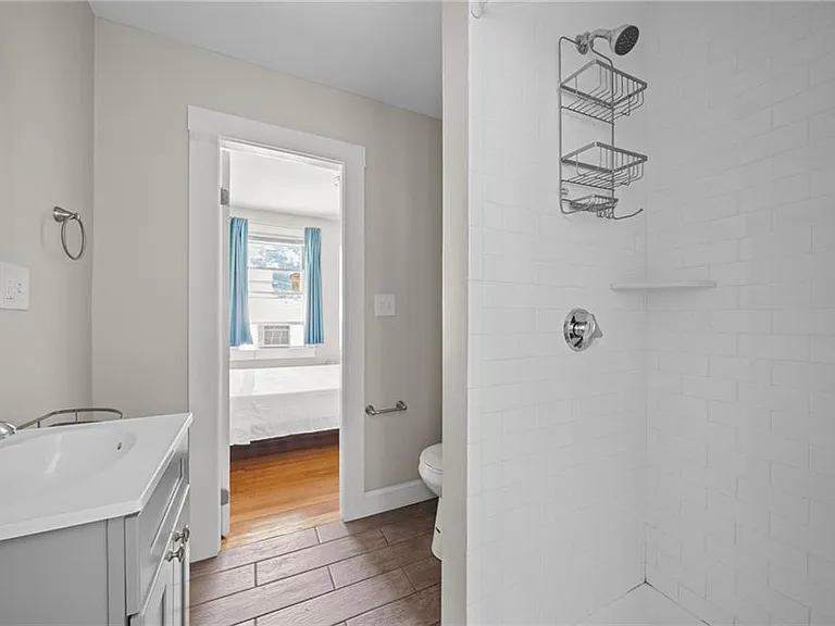 8 Spring St #A — Photo 27