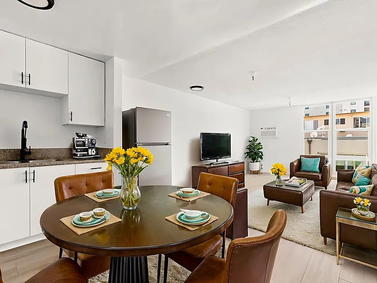 Welcome Home || Apply Now || Newly Remodeled — Photo 3