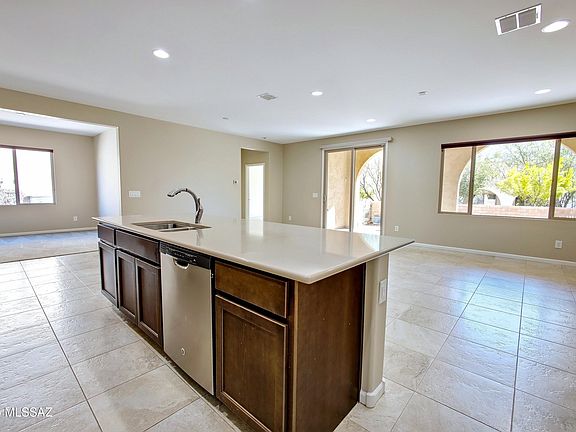 5th image of 1075 N Echo Ranch Dr