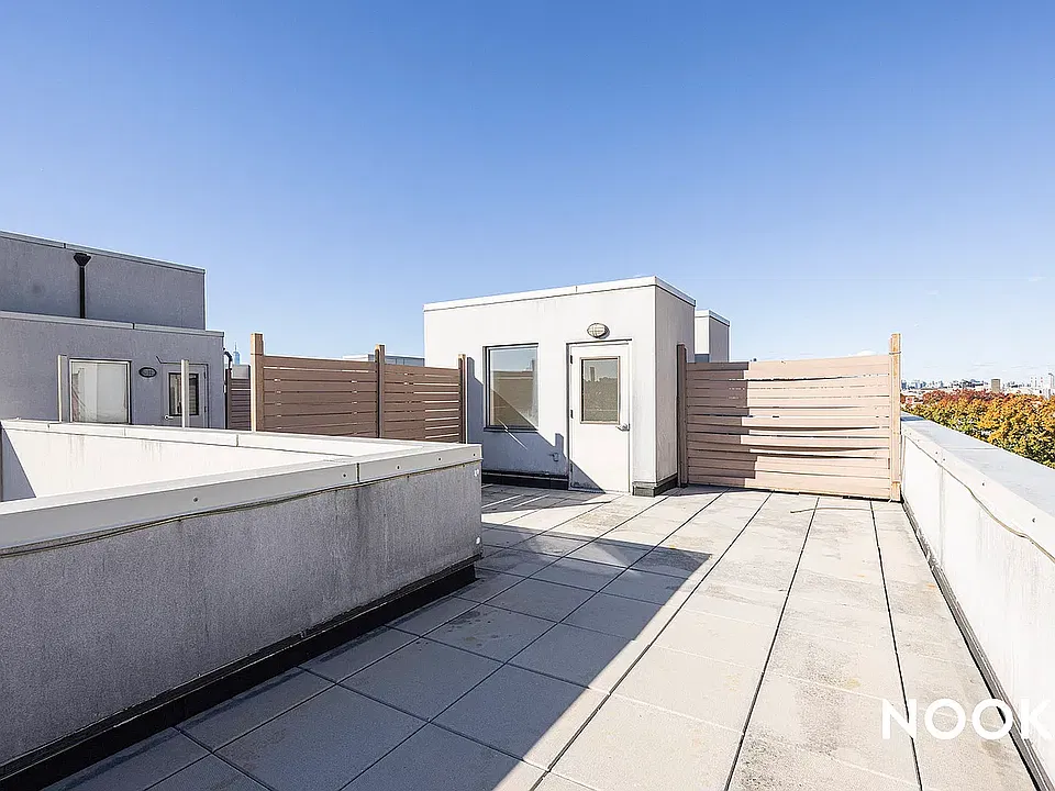 756 Myrtle Ave #6D