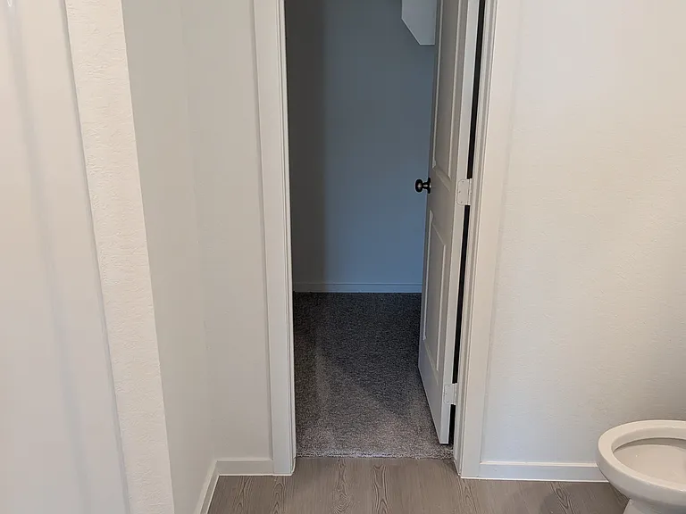 10717 Aqueduct Crk — Photo 16