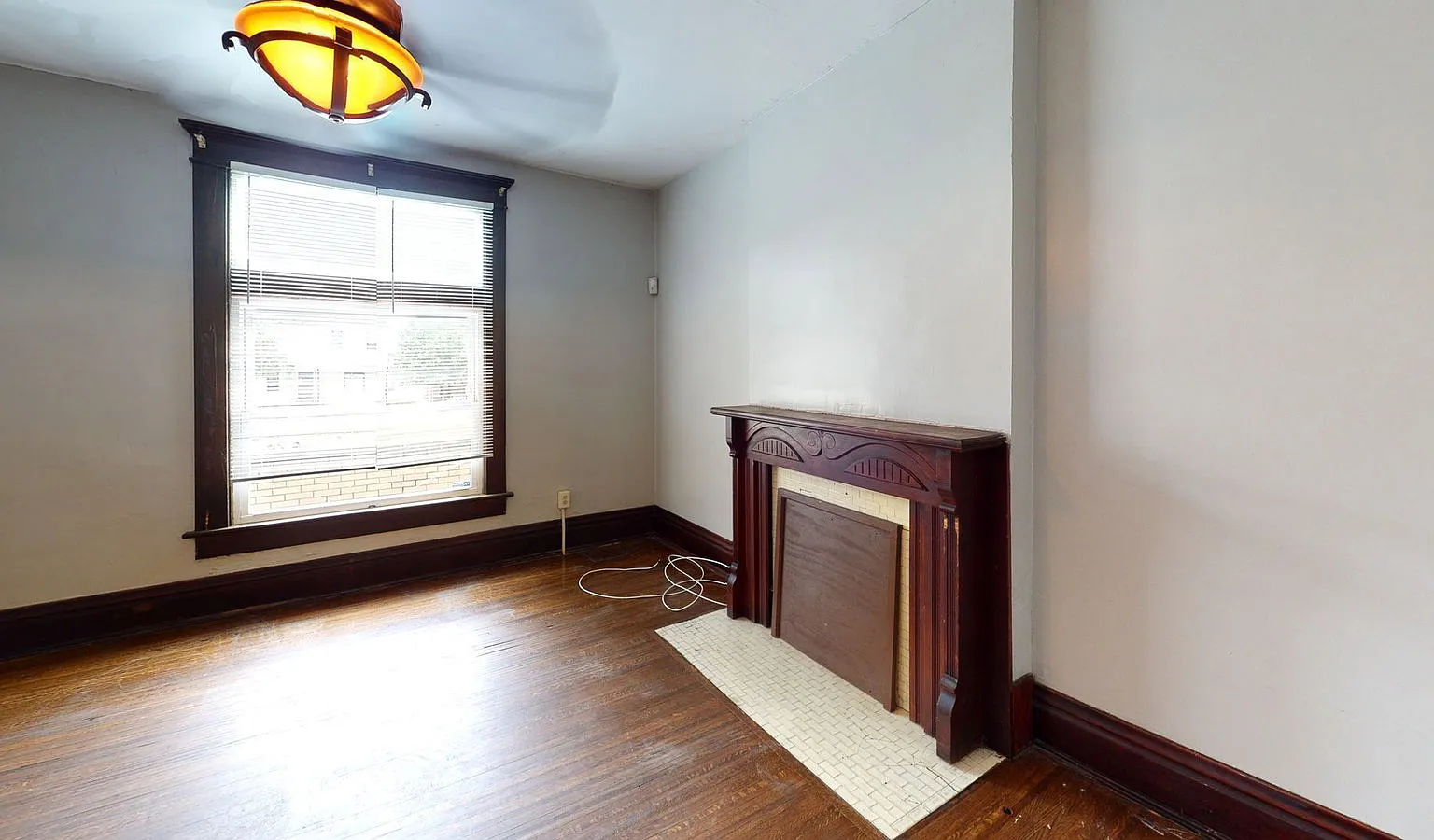 6 bed, 2.0 bath, $1,999 — Photo 4
